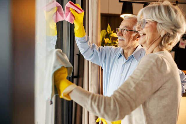 11 yıllık araştırma sonuçlandı: Ev işleri, egzersiz ve sosyal ziyaretler demans riskini azaltıyor!