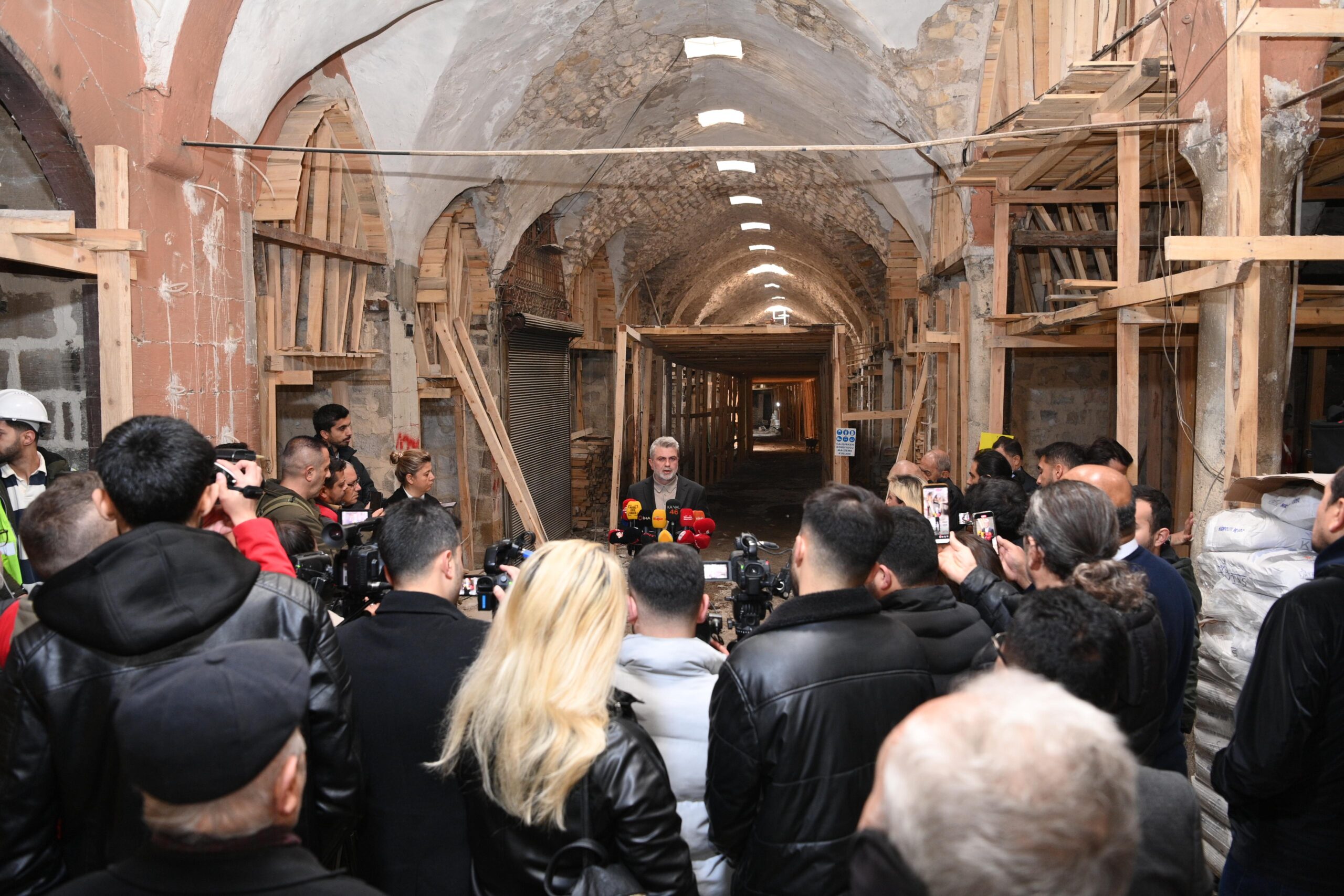  Tarihi Kapalı Çarşı Restorasyonu 15 Ayda Tamamlanacak…