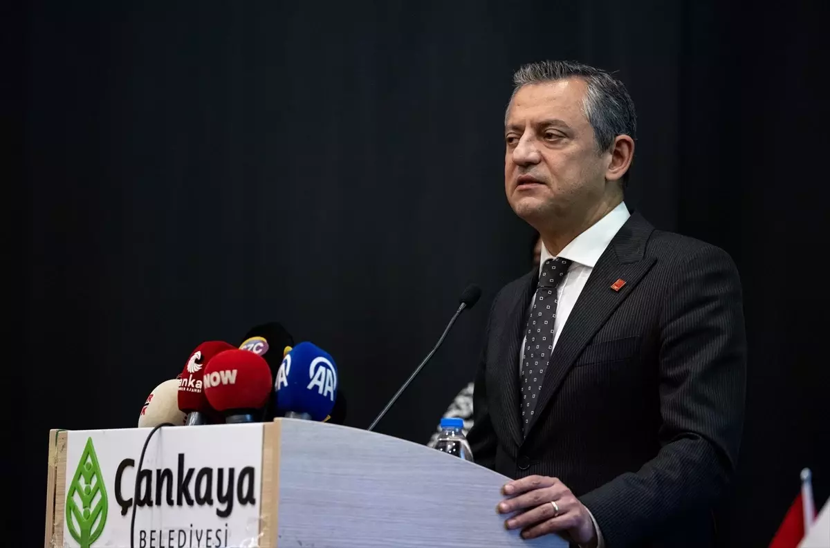 CHP Genel Başkanı Özel, ‘Anayasal Değerlerin Korunması’ panelinde konuştu Açıklaması