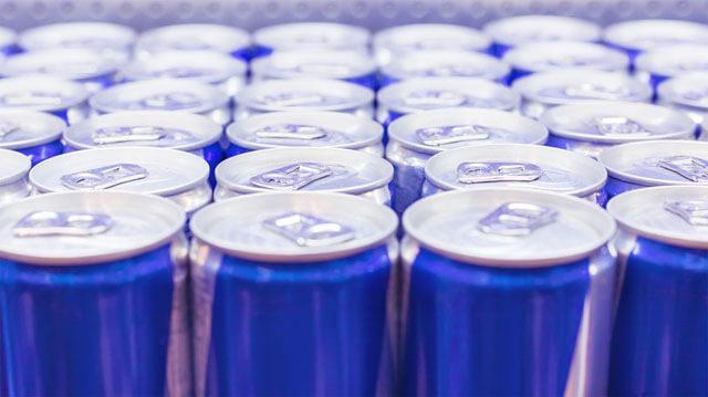 Çocuklar enerji içeceği içebilir mi? Enerji içeceklerinin çocuklar üzerindeki sağlık etkileri nelerdir?