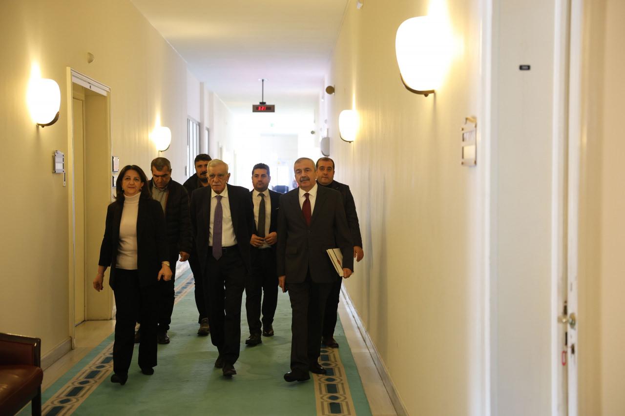 Son Dakika: TBMM'de İmralı ziyaretleri: DEM Parti heyeti ile Bahçeli görüştü!
