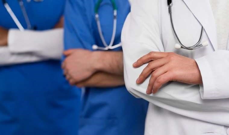 Hekimler kamudan kaçıyor: 10 ayda 2 bin 37 hekim istifa etti