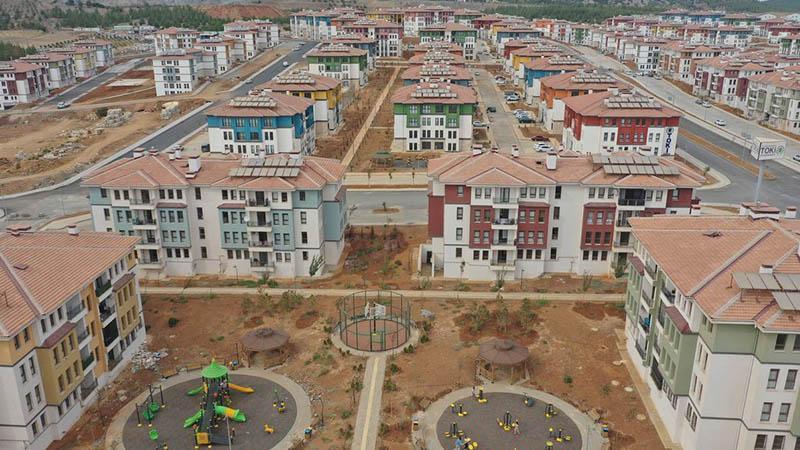 Nurdağı’nda 2 bin 457 depremzede aile kalıcı konutlara yerleşti