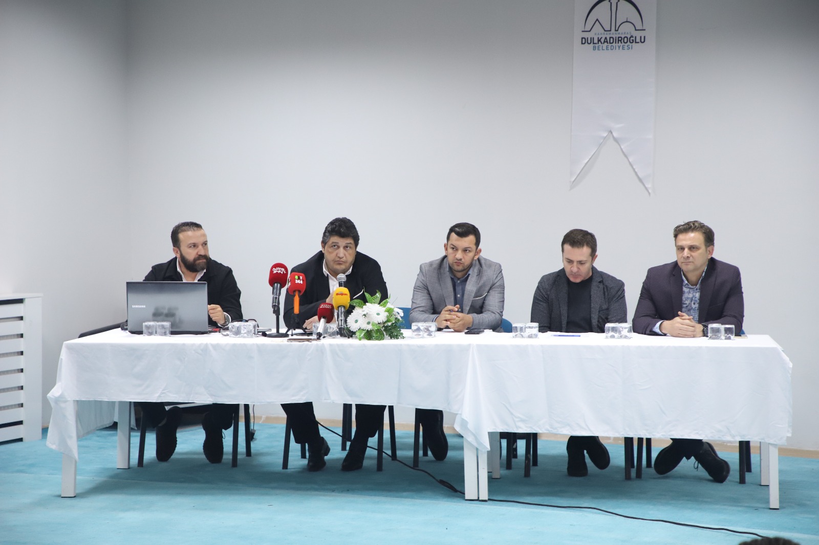 DULKADİROĞLU BELEDİYESİ’NDEN YERİNDE DÖNÜŞÜM BİLGİLENDİRME TOPLANTISI