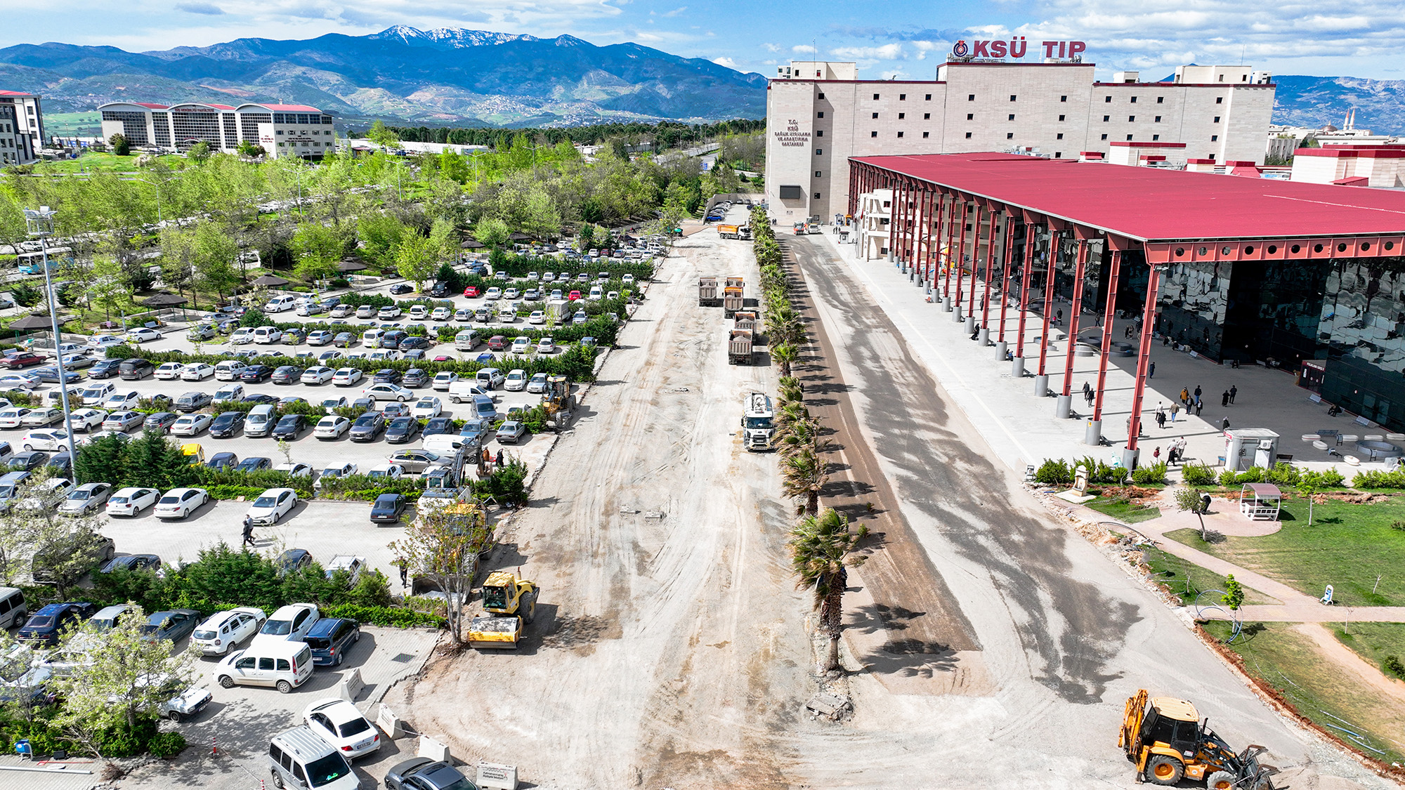 Büyükşehir, Üniversite Hastanesinde Ulaşım ve Otopark Sorununu Çözüme Kavuşturuyor