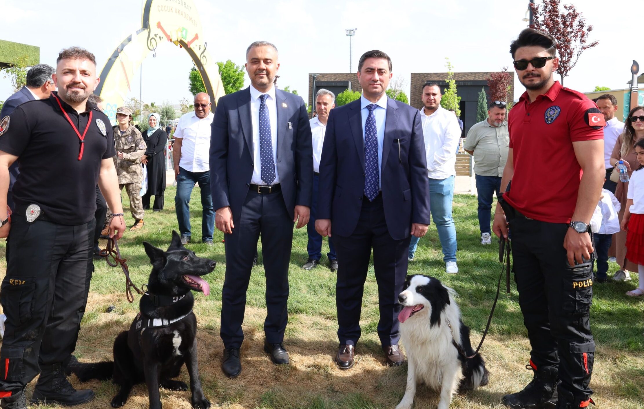 Başkan Toptaş; Çocuklar gülüyorsa, doğru yoldayız demektir