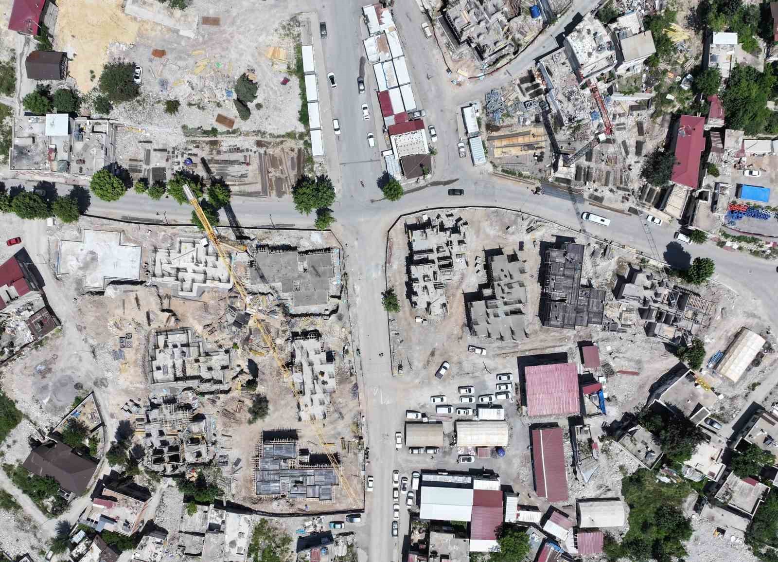 Kahramanmaraş’ın eski mahallelerinde deprem konutları yükseliyor