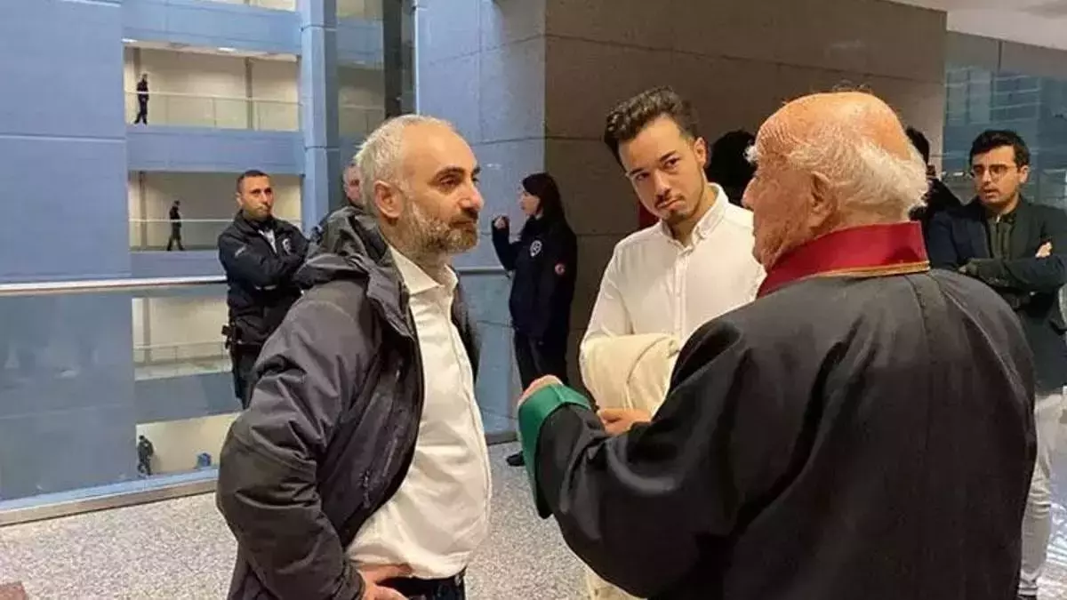 Gazeteci İsmail Saymaz, CHP kurultayı soruşturmasında ifade verdi