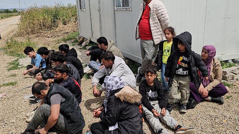 Yunanistan, 18 kaçak göçmeni Meriç Nehri üzerinden Türkiye’ye gönderdi