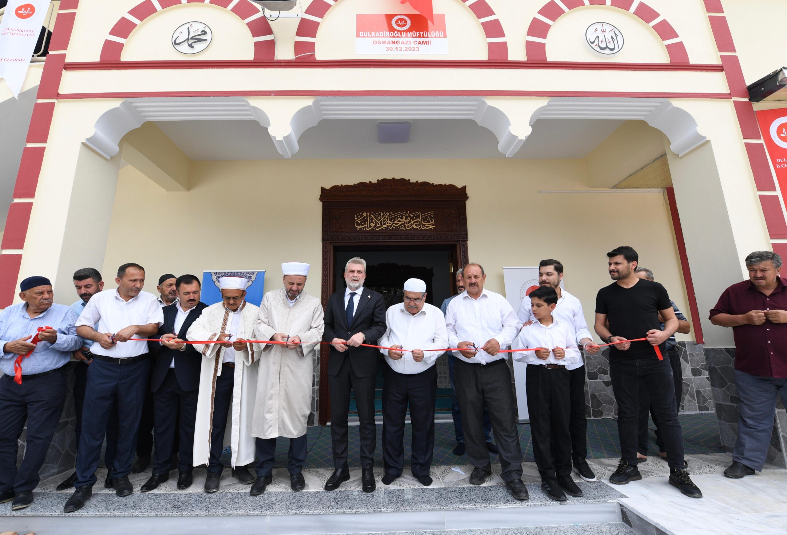 Dulkadiroğlu Osmangazi Camii İbadete Açıldı