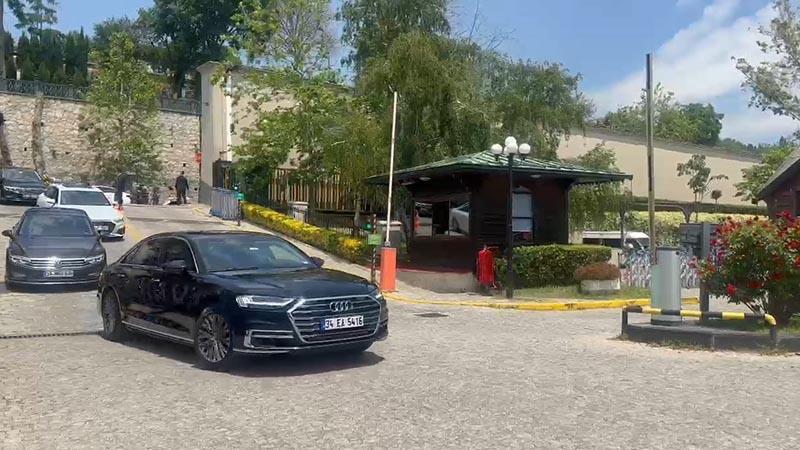 Rusya-Ukrayna heyetleri Çırağan Sarayı’na geldi