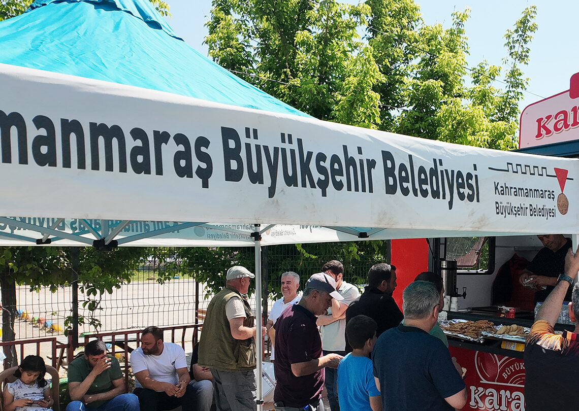 Büyükşehir, Öğrenci ve Velilerin LGS Heyecanına Ortak Oldu