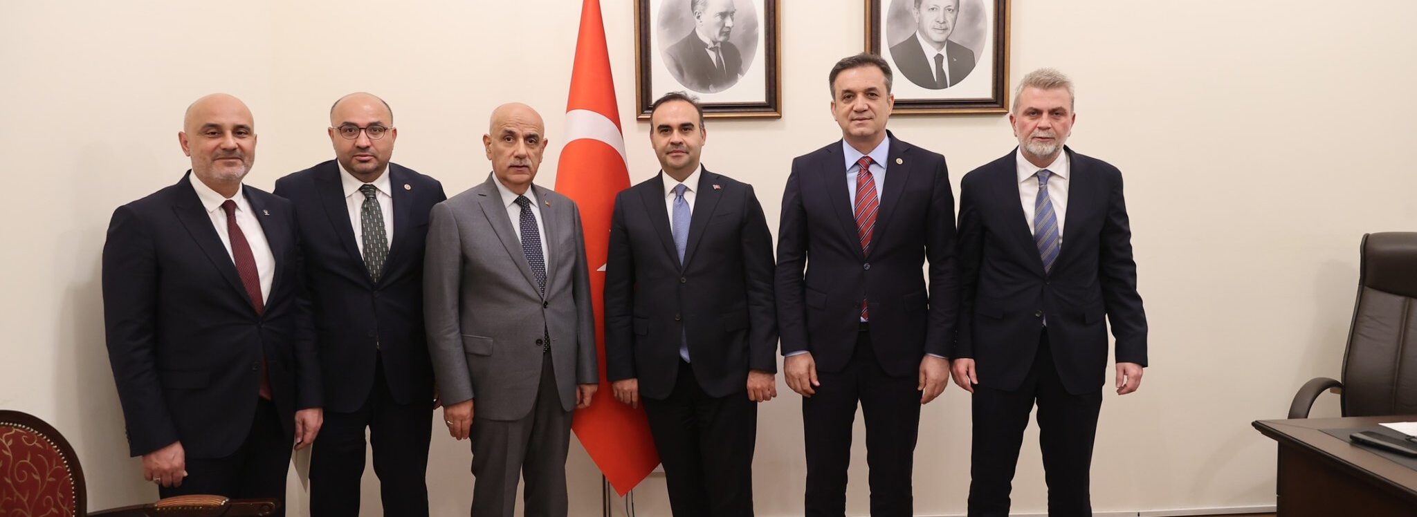 AK Parti Kahramanmaraş Heyeti, Sanayi ve Teknoloji Bakanı Kacır ile Görüştü