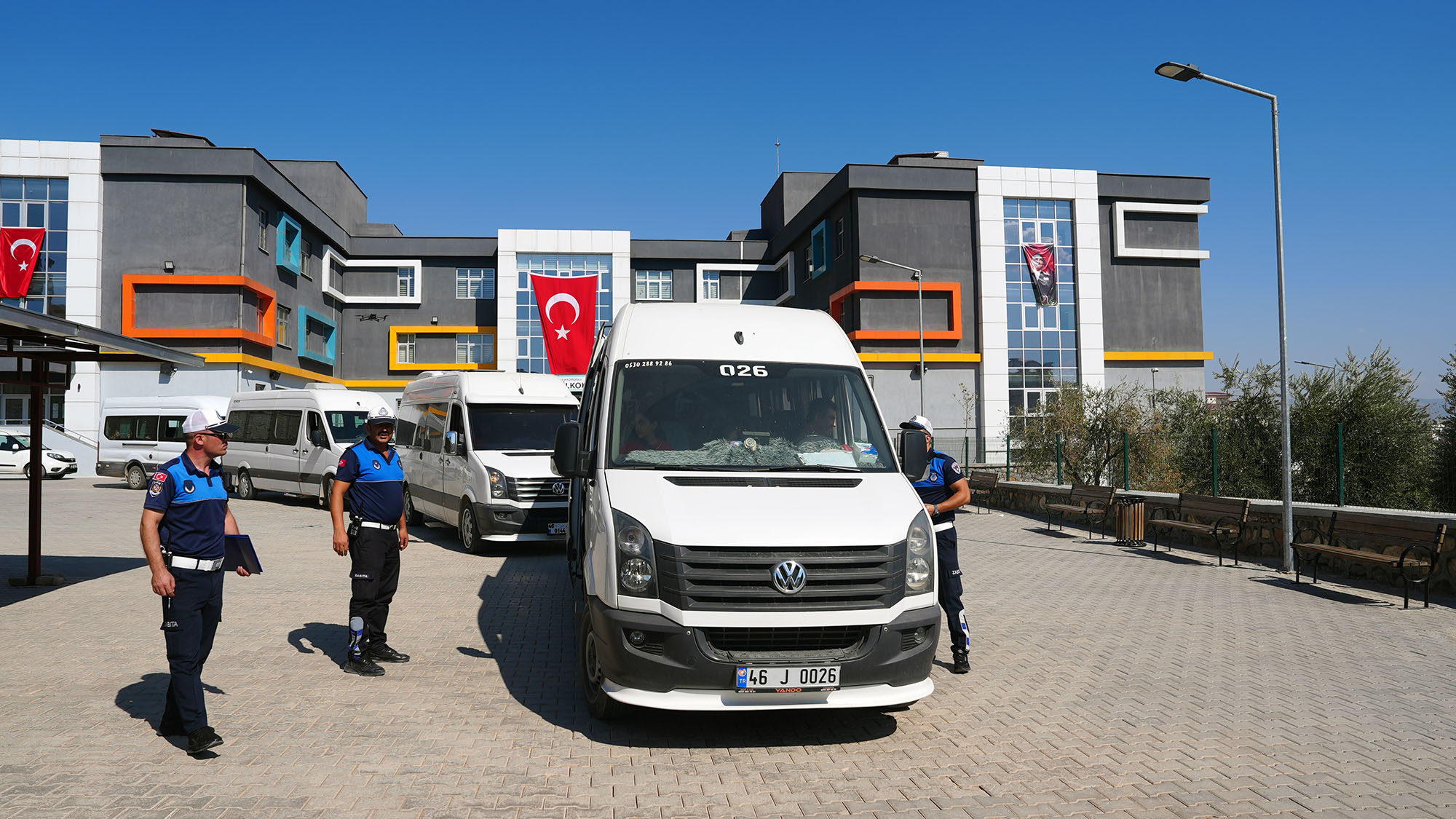 Büyükşehir Zabıtası Öğrenci Servislerini Denetledi