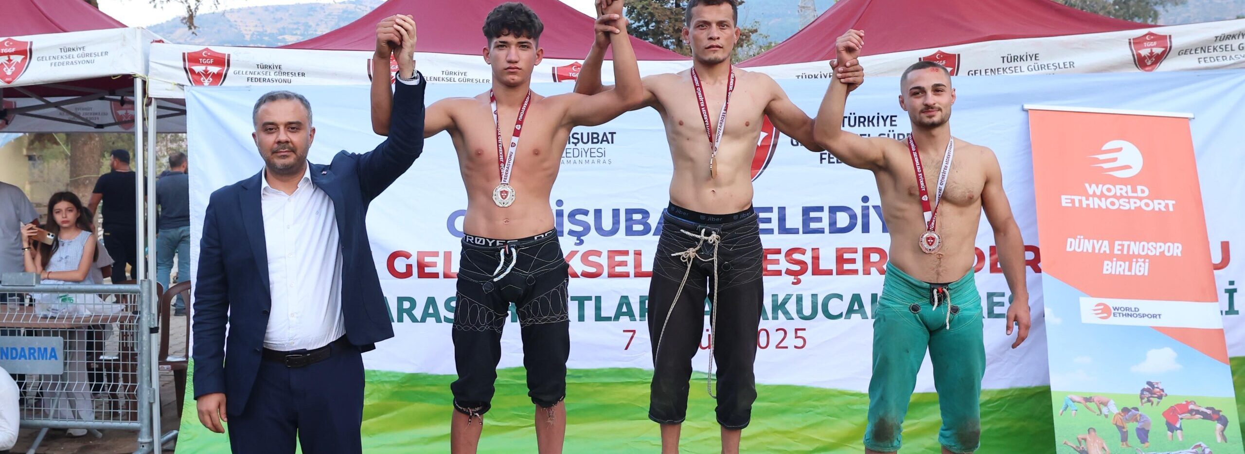 Uluslararası Hartlap Karakucak Türkiye Güreş Şampiyonası Coşkuyla Tamamlandı