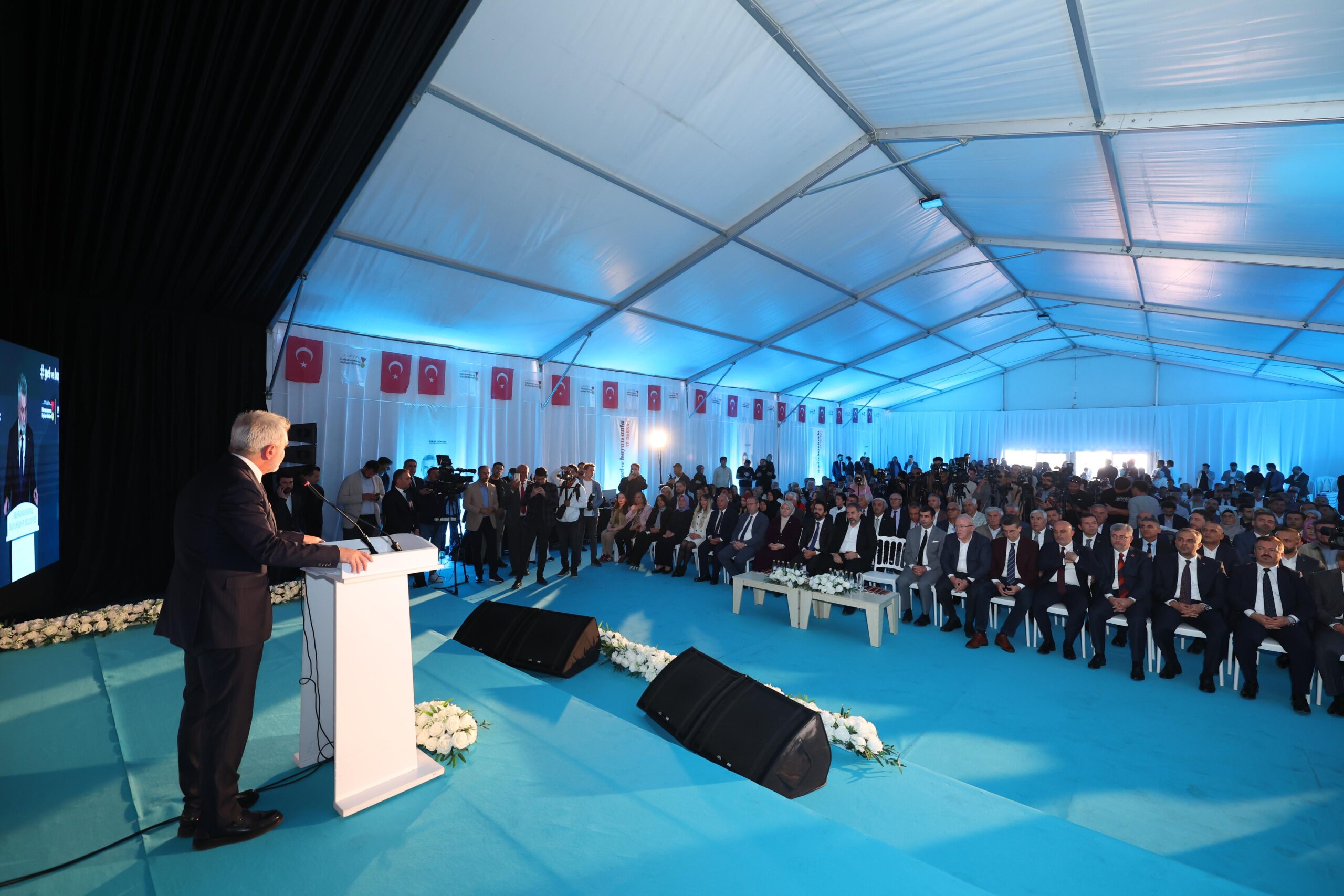 Anadolu’nun En Büyük Kitap Fuarı Kapılarını Misafirlerine Açtı