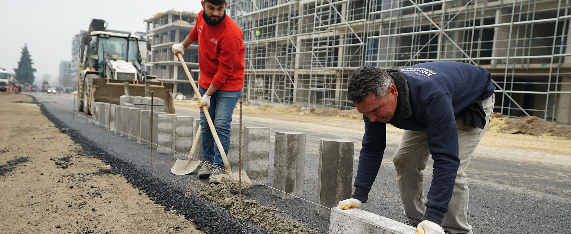 Azerbaycan Bulvarı’nda Altyapısı Tamamlanan Kısmın Üstyapısı Yenileniyor