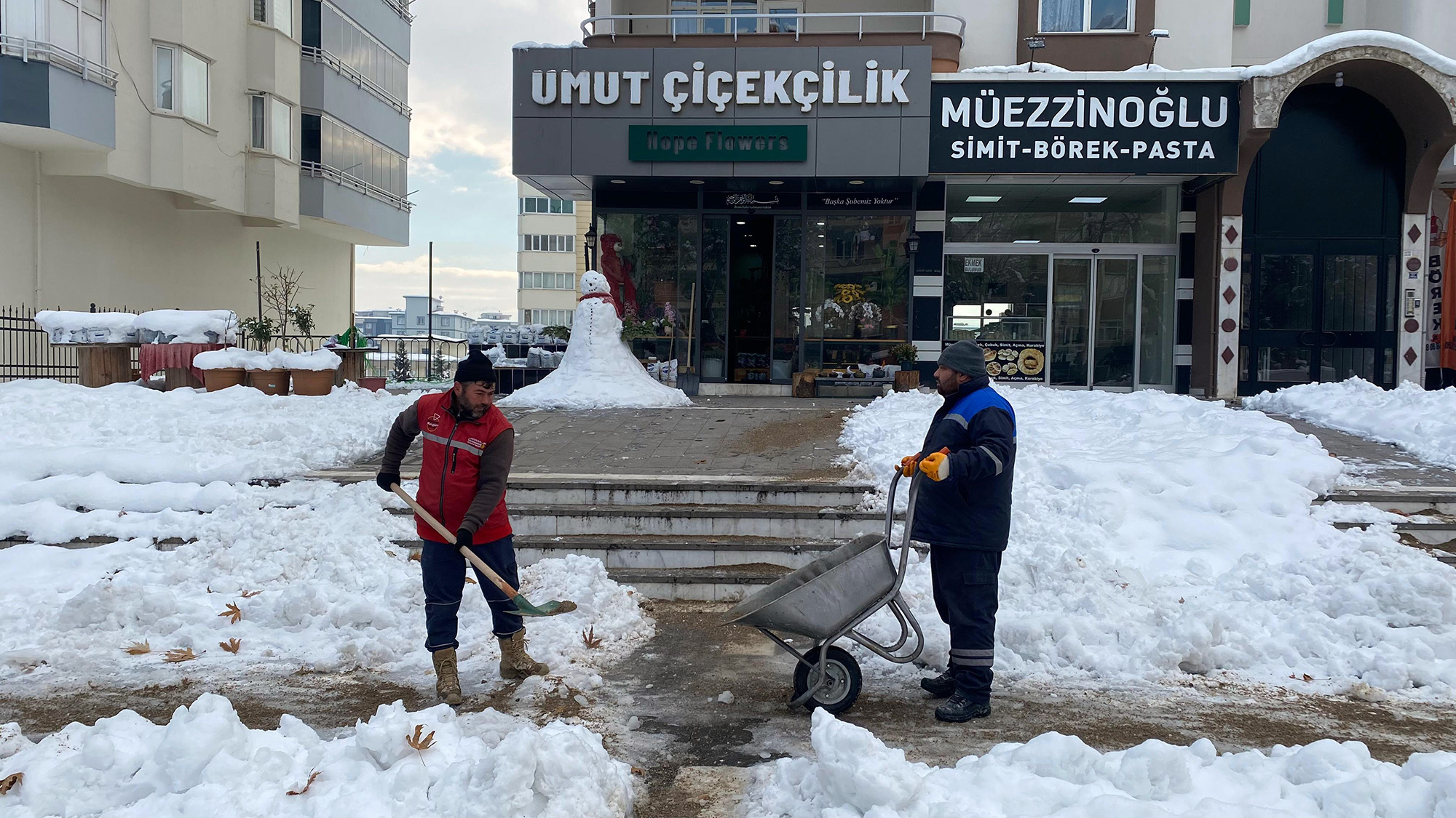 Büyükşehir’den Yaya Güvenliği İçin Kesintisiz Mesai