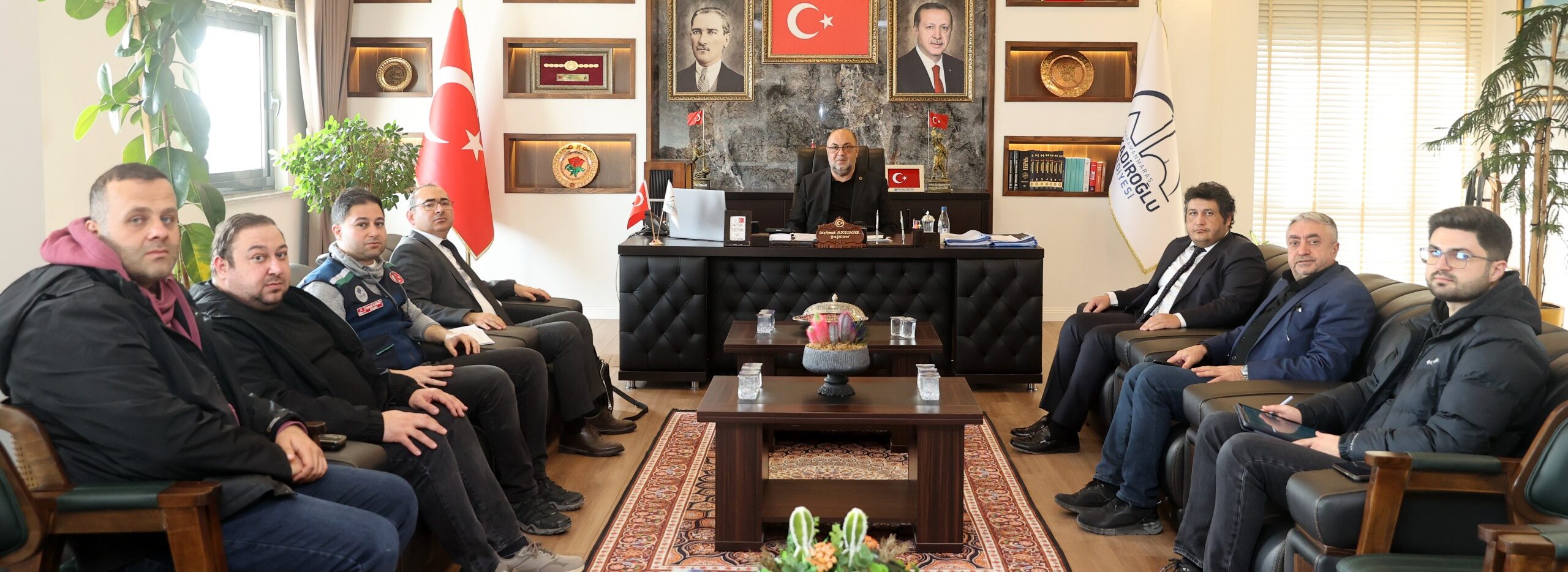 DULKADİROĞLU BELEDİYESİNDE İLLER BANKASI DESTEKLİ ALTYAPI YATIRIMLARI MASAYA YATIRILDI