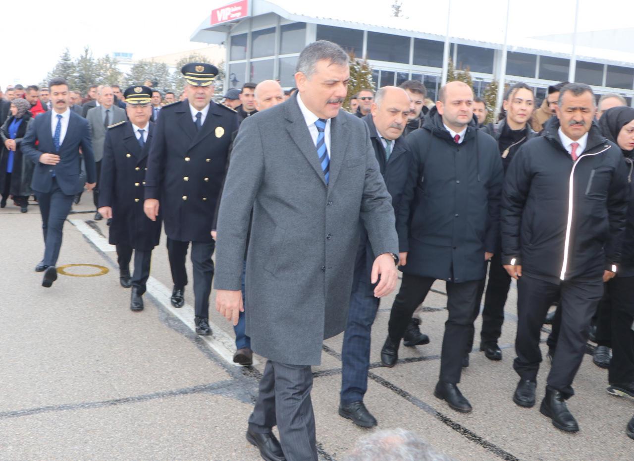 İçişleri Bakanlığına atanan Mustafa Çiftçi, Erzurum'a veda etti
