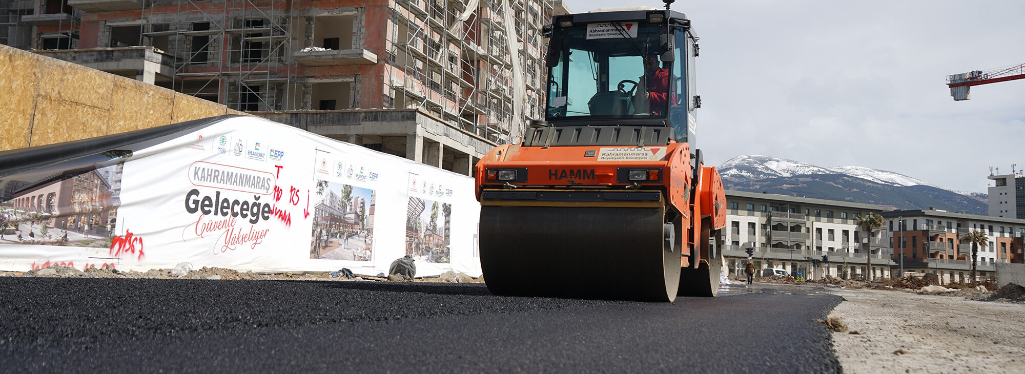 Büyükşehir’den Ali Sezal Bulvarı’na Asfalt