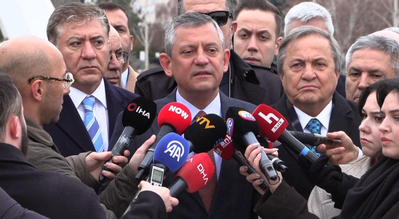 Özgür Özel'den yeni bakan Akın Gürlek'e tehdit! Skandal sözler: Artık onu düşünsün