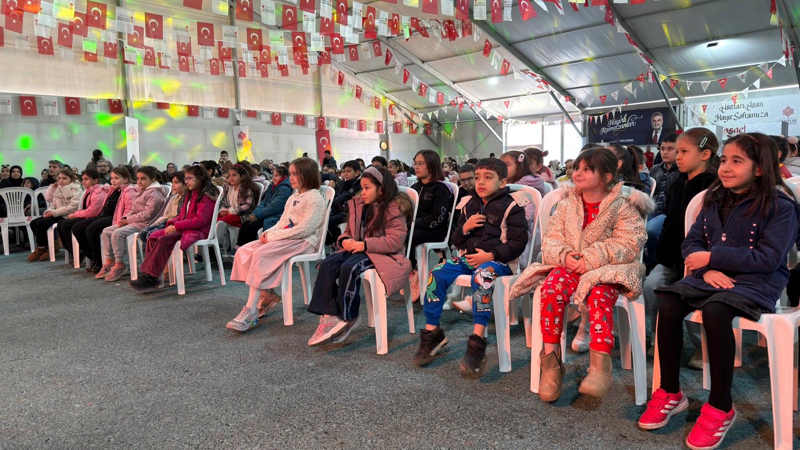 Ramazan’ın En Tatlı Sofrası Kuruldu, Çocuklar Tekne Orucuyla İftarını Açtı