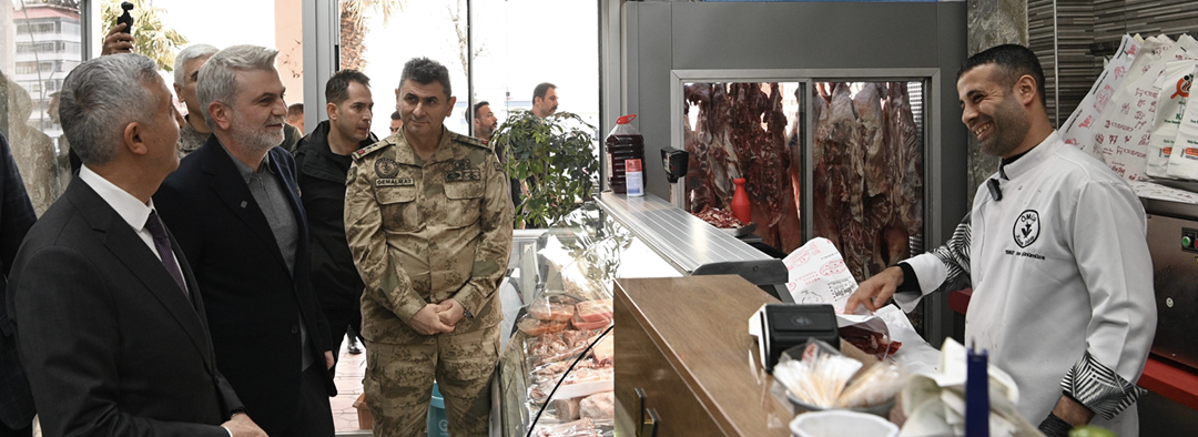 Başkan Görgel ve Vali Ünlüer, Uzunçarşı’da