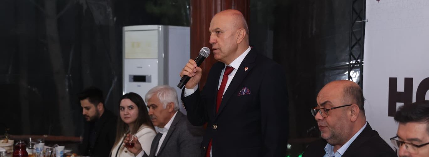 BAŞKAN AKPINAR, AMATÖR SPOR KULÜPLERİ FEDERASYONU (ASKF) İLE İFTAR SOFRASINDA BİR ARAYA GELDİ