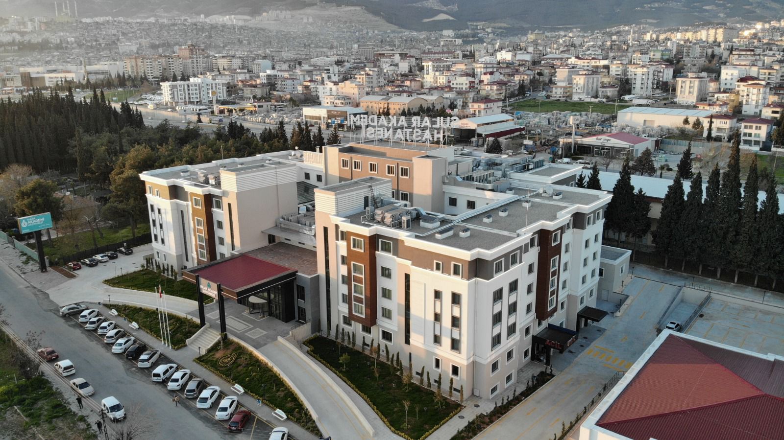 Sular Akademi Hastanesi’nden Ramazan Bayramı Mesajı: “Sağlık ve Dayanışmayla Daha Güçlü Yarınlara”