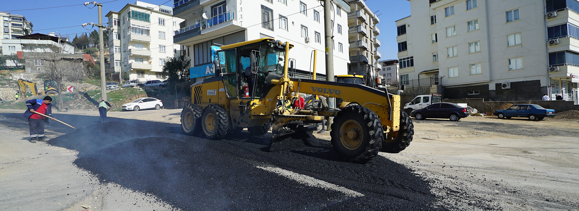 Büyükşehir Yol Yenilemelerini Durmaksızın Sürdürüyor