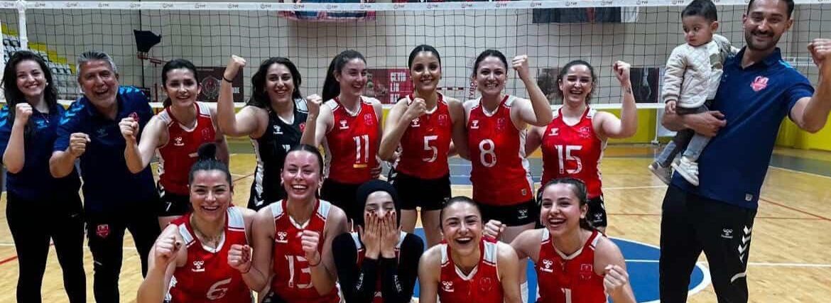 Büyükşehir Belediyespor Kadın Voleybol Takımı 2. Lig’e Yükseldi