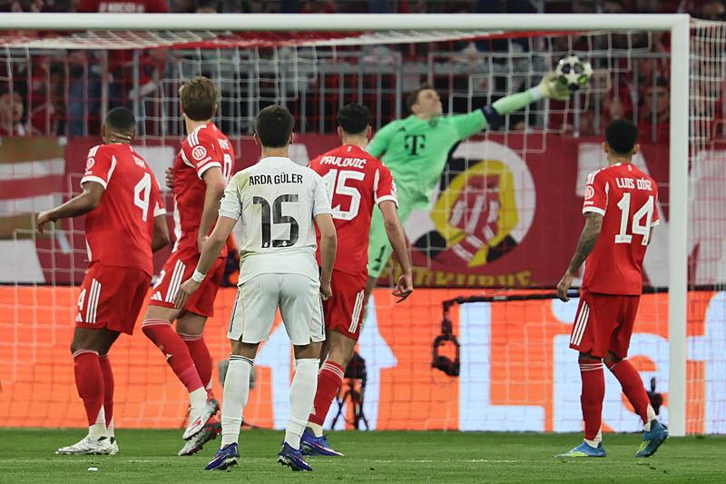 Arda Güler Del Piero'nun 30 yıllık tahtını yıktı! Mesut Özil'in rekorunu da kırdı