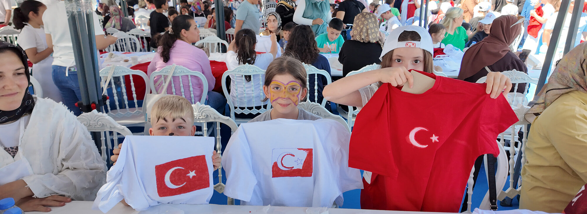 Anne ve Çocuklar, 19 Mayıs’ta Bayrak Temalı Etkinlikte Buluştu