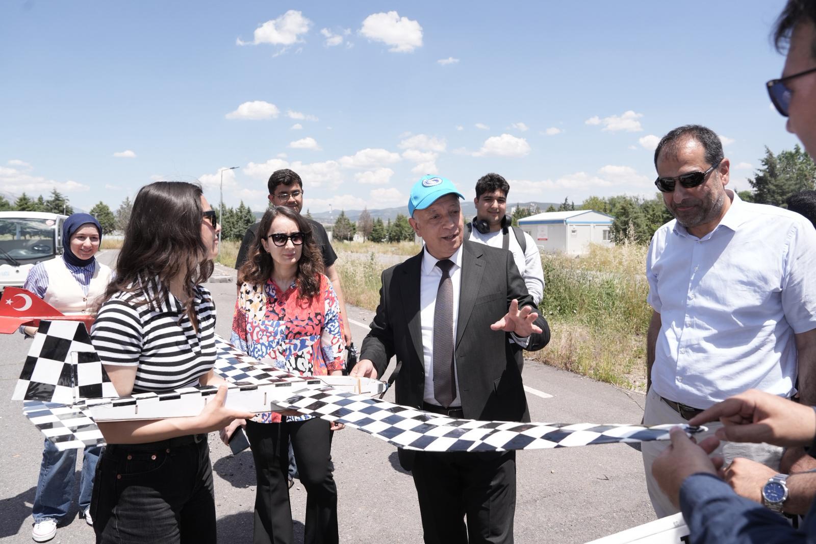 KİÜ İçin Gurur Günü: Öğrencilerimizin Tasarladığı İHA Prototipleri Gökyüzüyle Buluştu