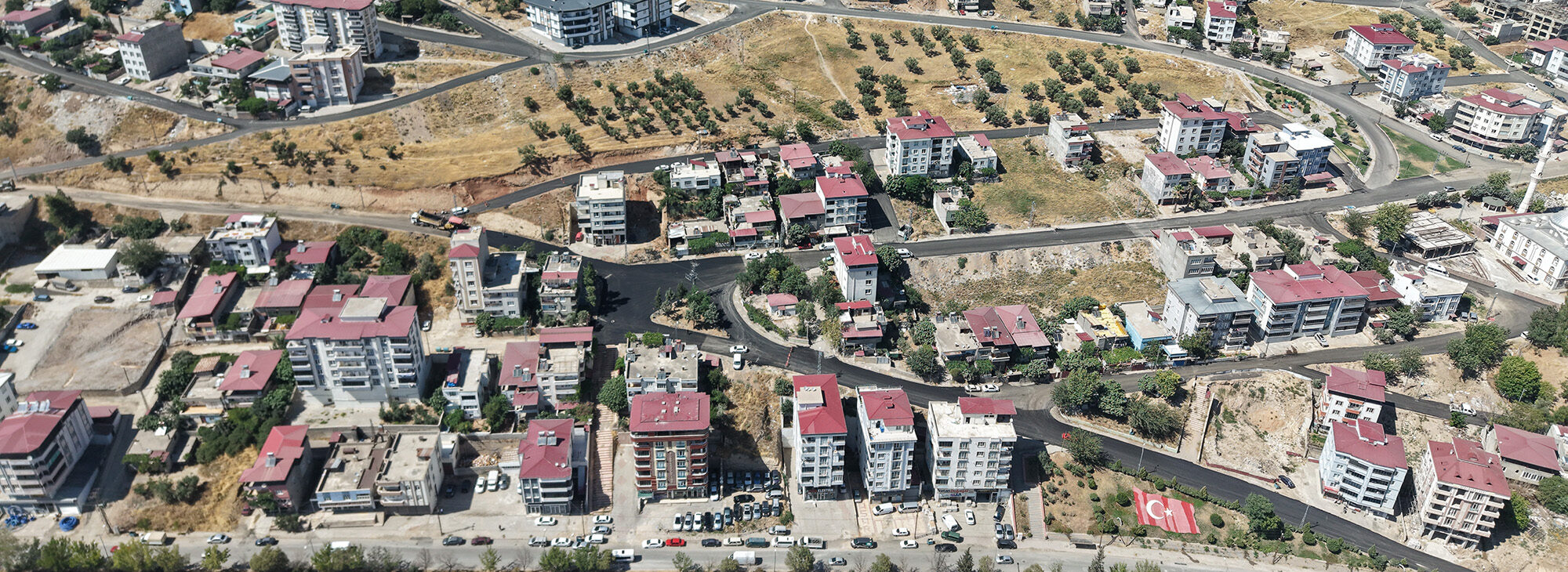 Dulkadiroğlu Aslanbey’de Asfalt Mesaisini Durmaksızın Sürdürüyor