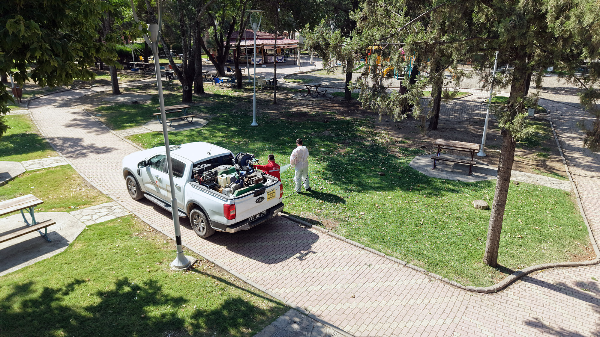 Büyükşehir, Kene ve Zararlılara Karşı Yeşil Alanlarda Nöbette