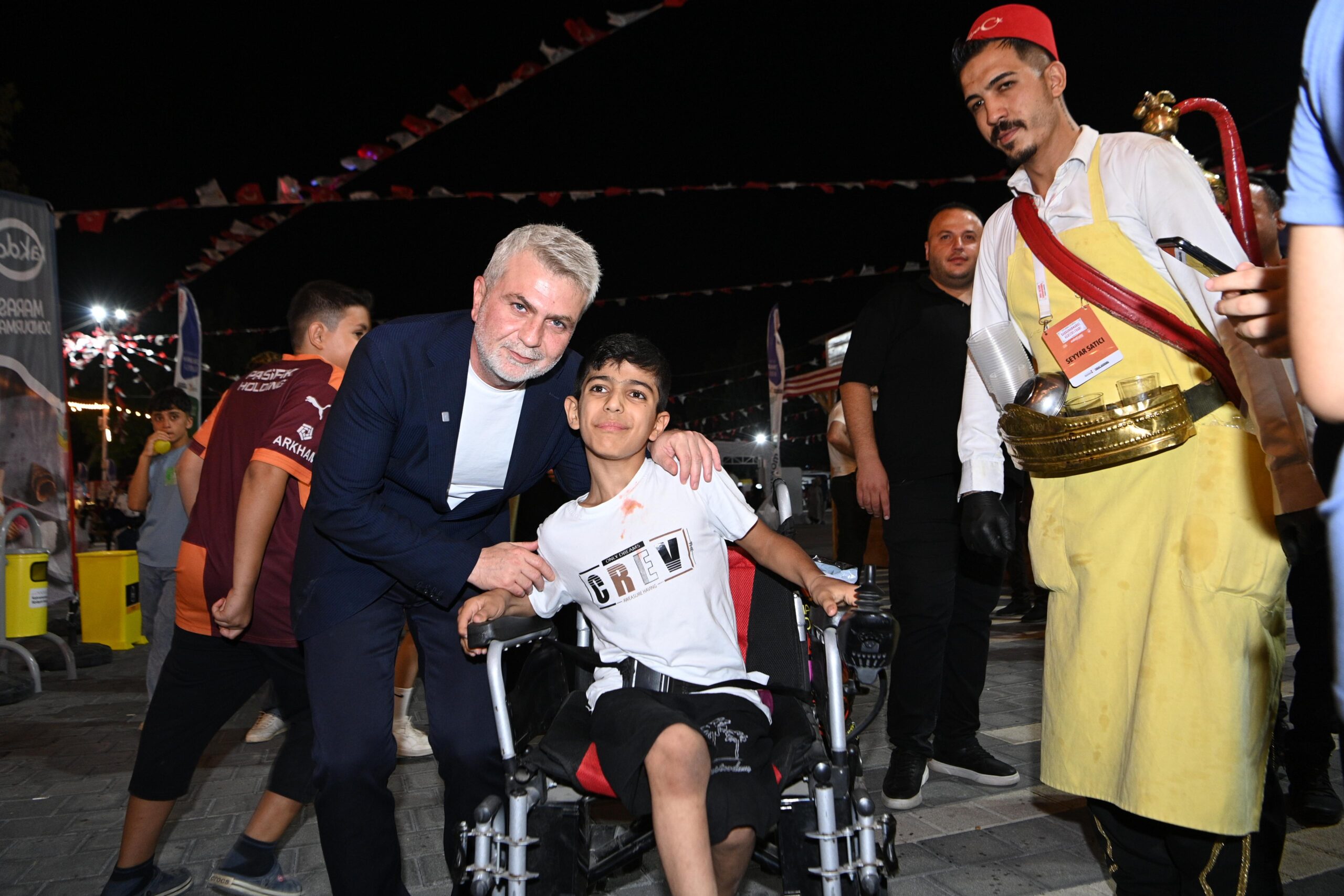 Başkan Görgel, Ağustos Fuarı’nda Esnaf ve Vatandaşlarla Buluştu