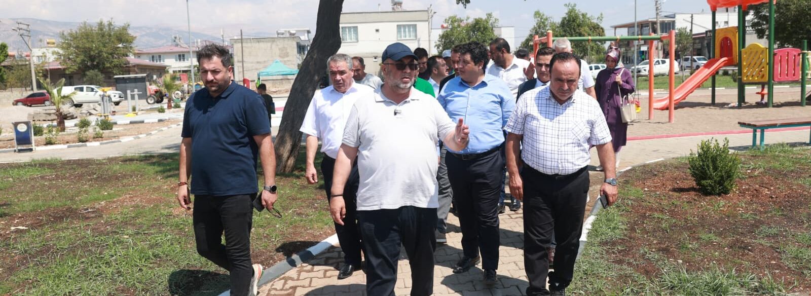 Başkan Akpınar Karaziyaret’te Prestij Sokak Projesini İnceledi