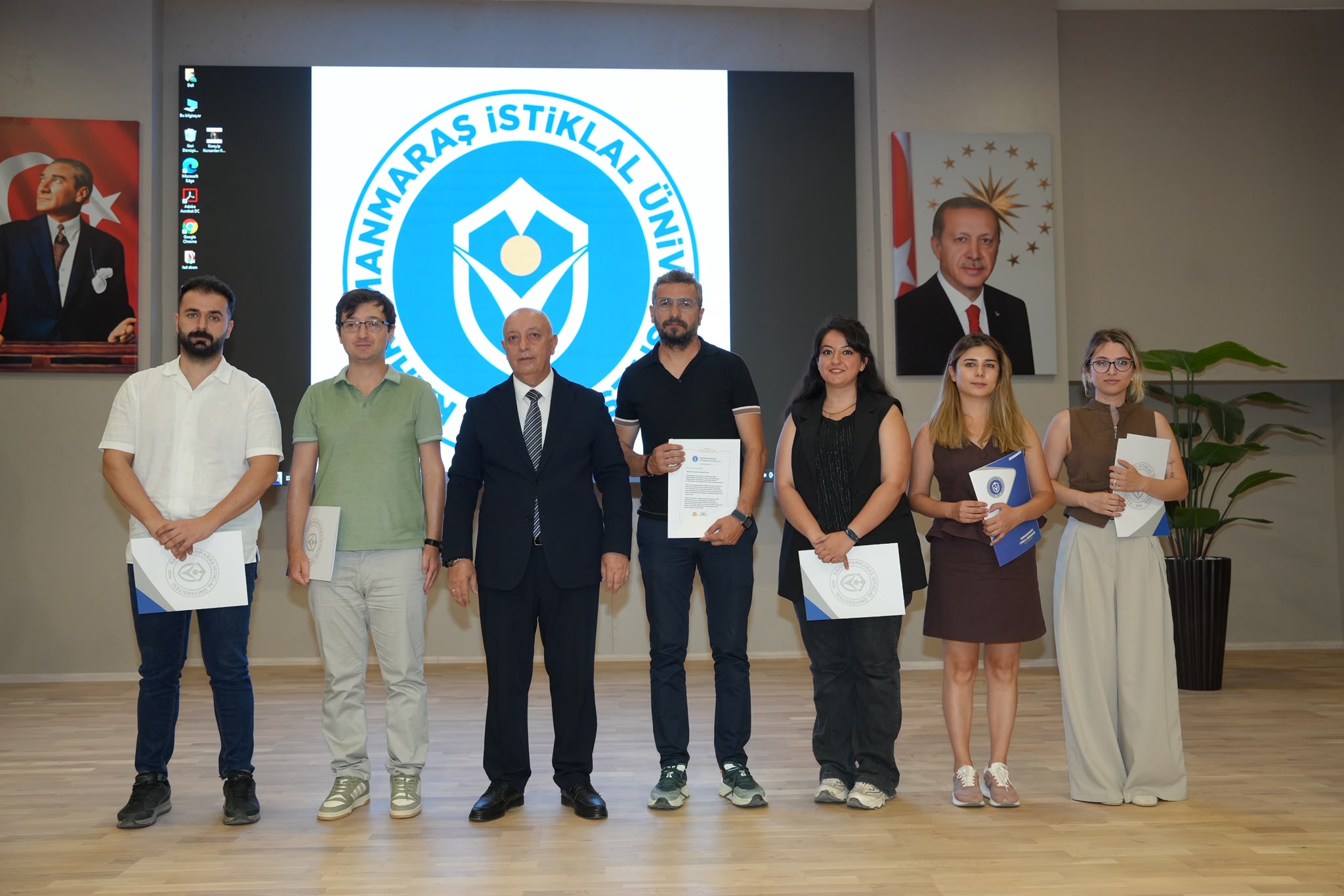 İstiklal Bilim ve Teknoloji Üniversitesi’nde Duygusal Veda: Akademik ve İdari Personel İçin Teşekkür Töreni