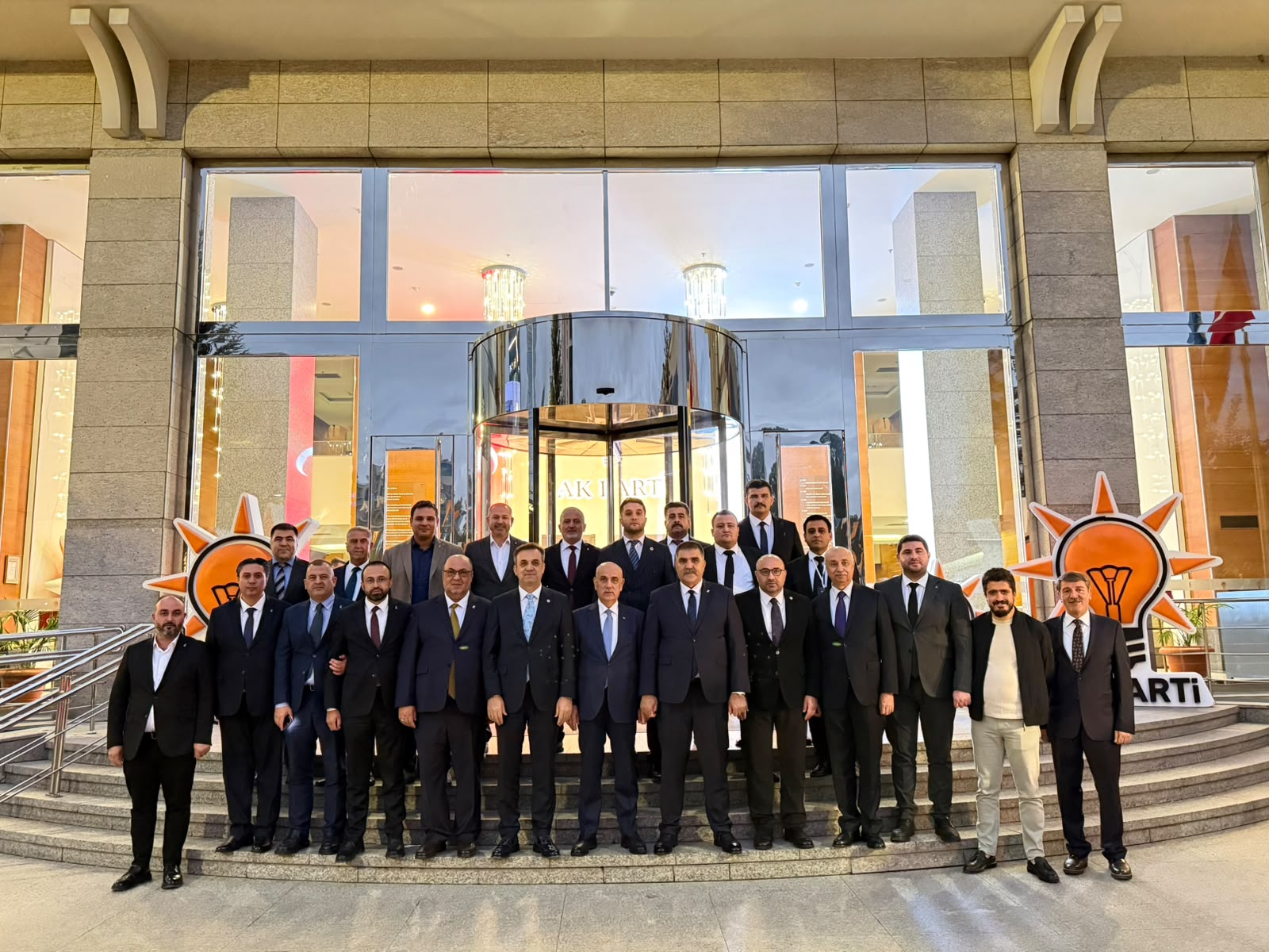 Akpınar ve Karaca, resmen AK partili oldu