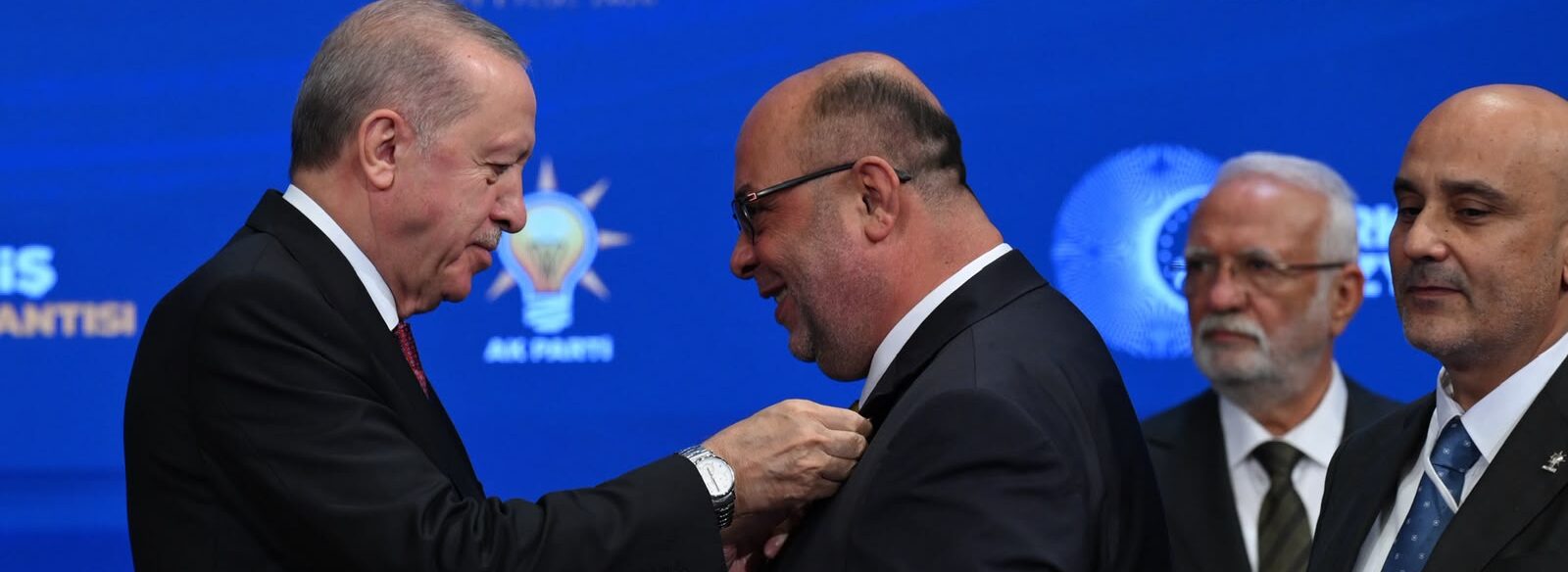 Akpınar ve Karaca, resmen AK partili oldu