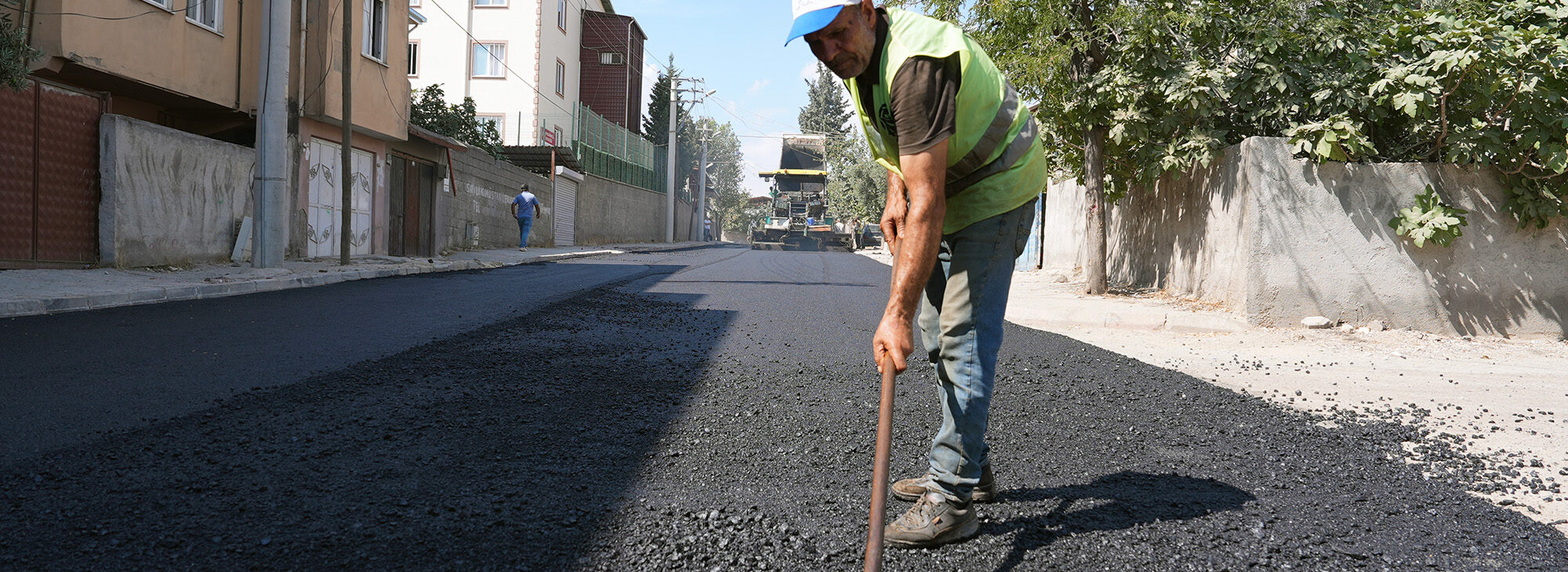 Büyükşehir, Şeyh Şamil’i Sokak Sokak, Cadde Cadde Sıcak Asfaltla Buluşturuyor