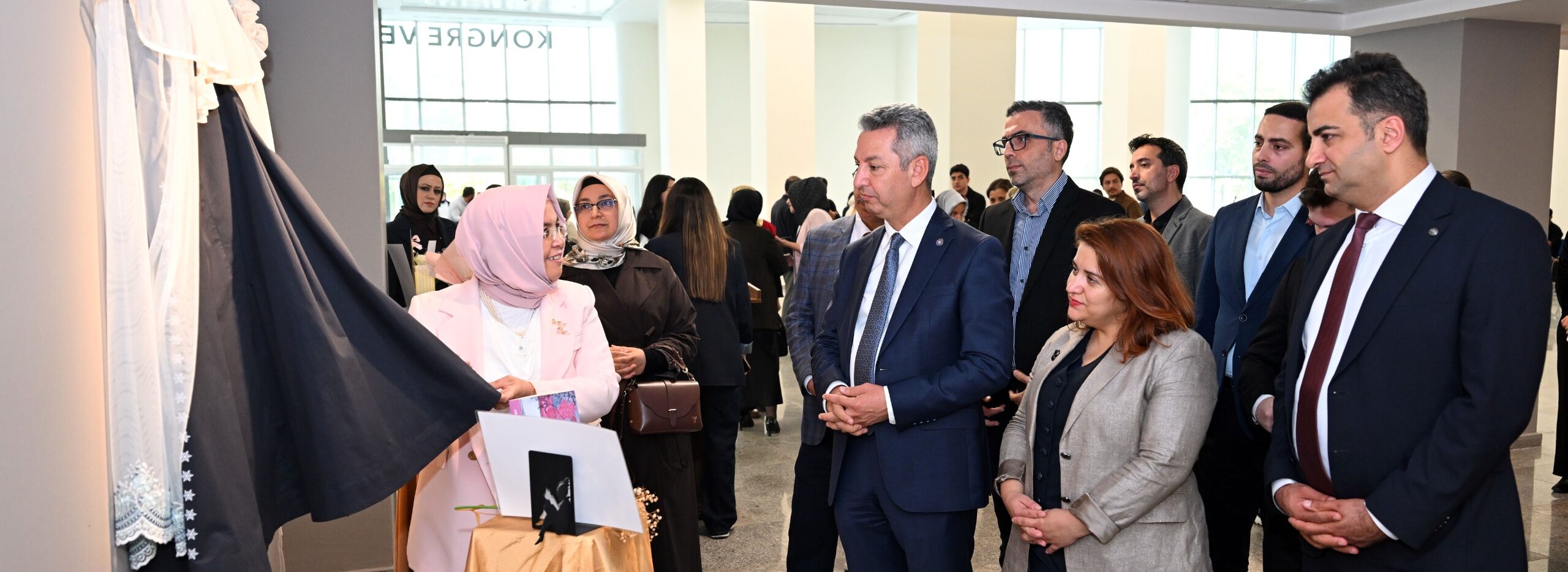 KSÜ’de “Zarfı Açılmamış Mektuplarda Annemin Duası” Sergisi Açıldı