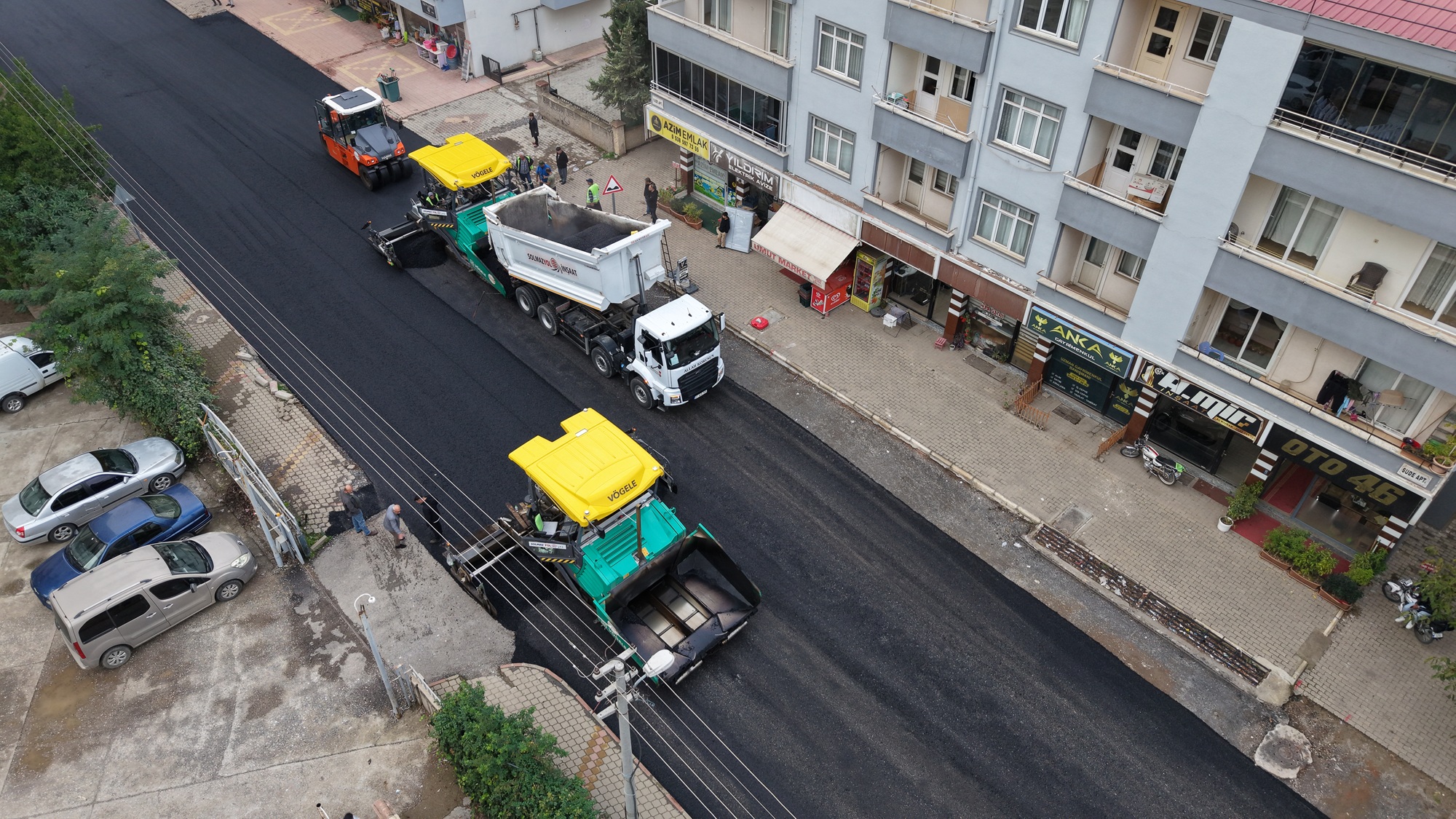 Büyükşehir, Altyapı Sonrası Asfalt Yatırımlarını Durmaksızın Sürdürüyor